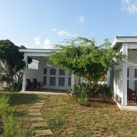 77 West Boutique Hotel Treasure Beach Eksteriør billede