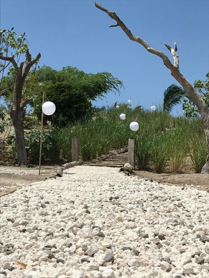 77 West Boutique Hotel Treasure Beach Eksteriør billede